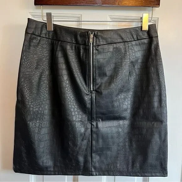 Black Snake Embossed Faux Leather Mini Skirt - Picture 5 of 9